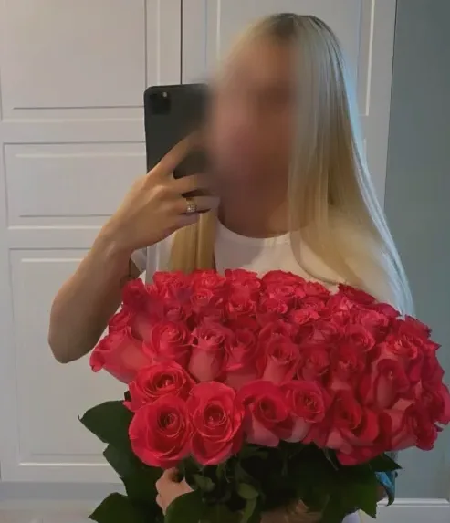 Christina, 35