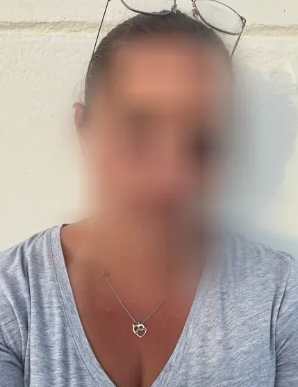 Emilia, 33
