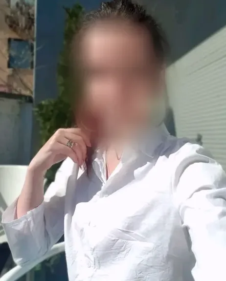 Josephine, 32