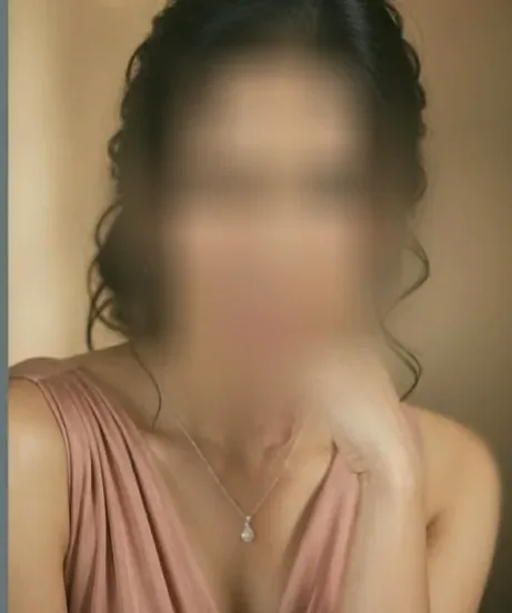 Luisa, 39