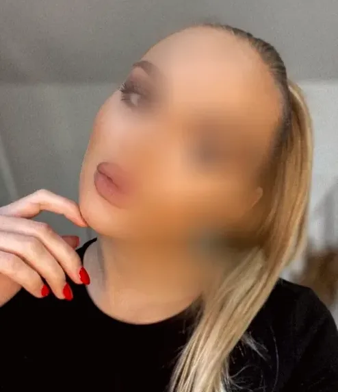 Luisa, 31